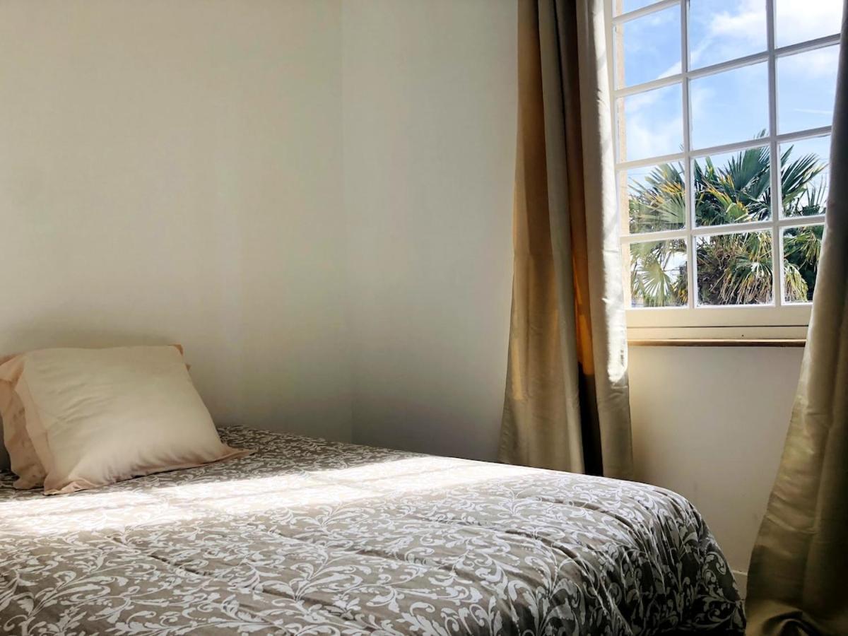Appartement Retro Chic Charm 100m From Sea